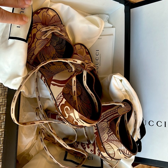 Gucci platform high heels sandals 6 1/2 B - Picture 4 of 11